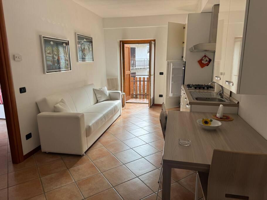 Suite Panoramica Casa Vacanza Di Alex G Oltre il Colle Экстерьер фото