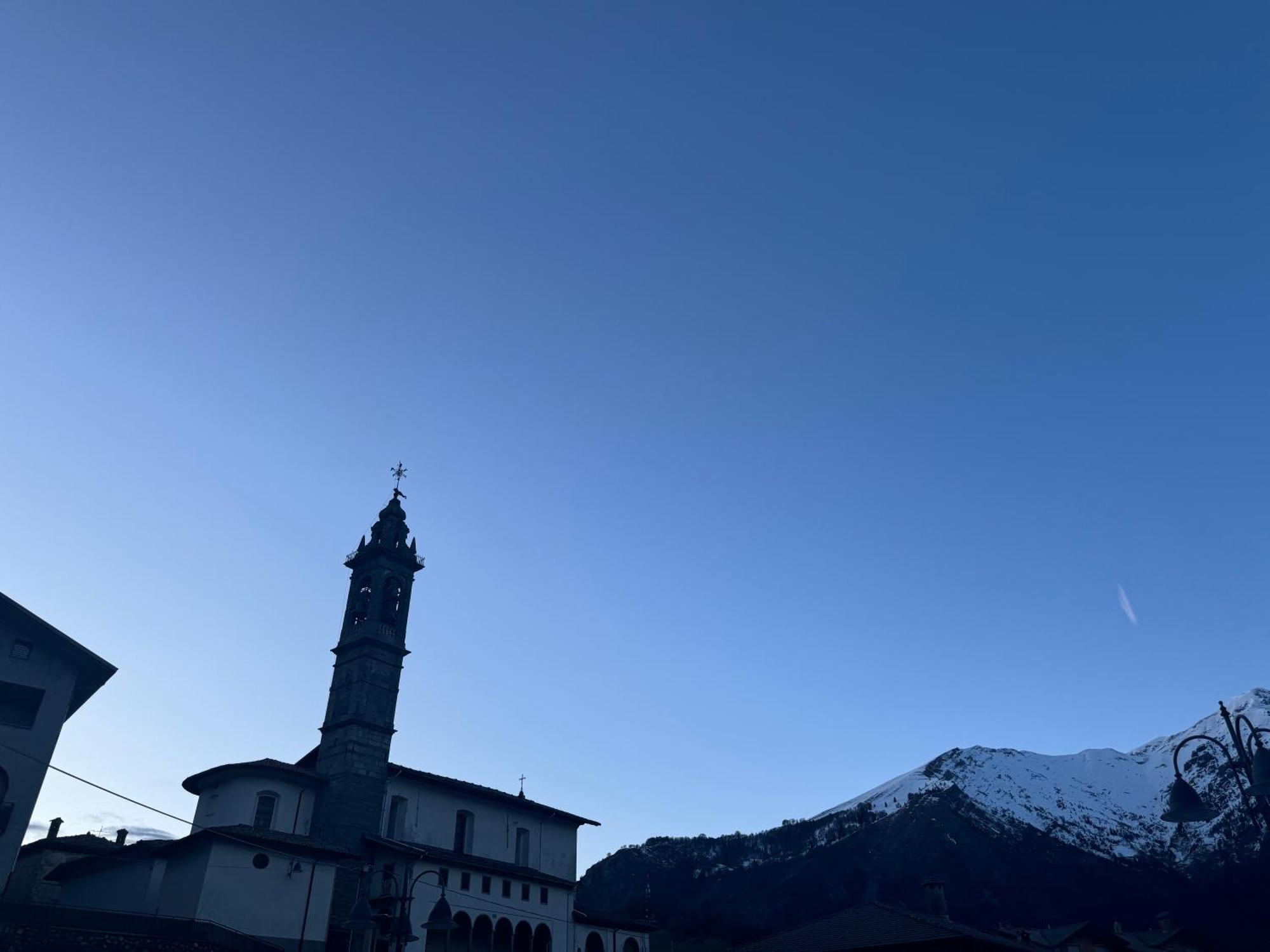 Suite Panoramica Casa Vacanza Di Alex G Oltre il Colle Экстерьер фото